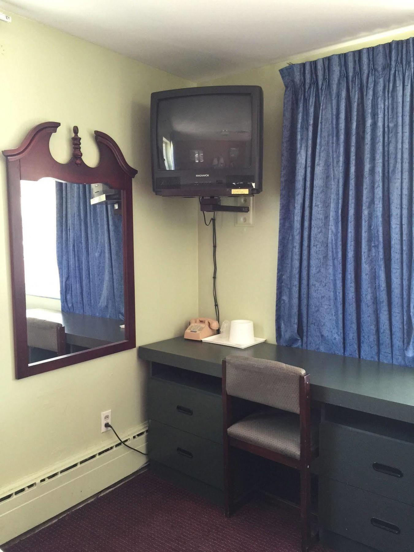 אלקו Travelers Motel מראה חיצוני תמונה